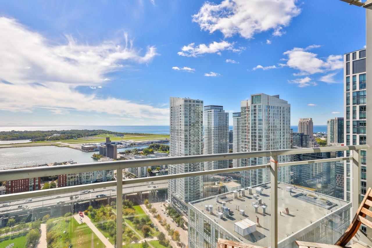 Icetowers Apartment Toronto Exterior photo