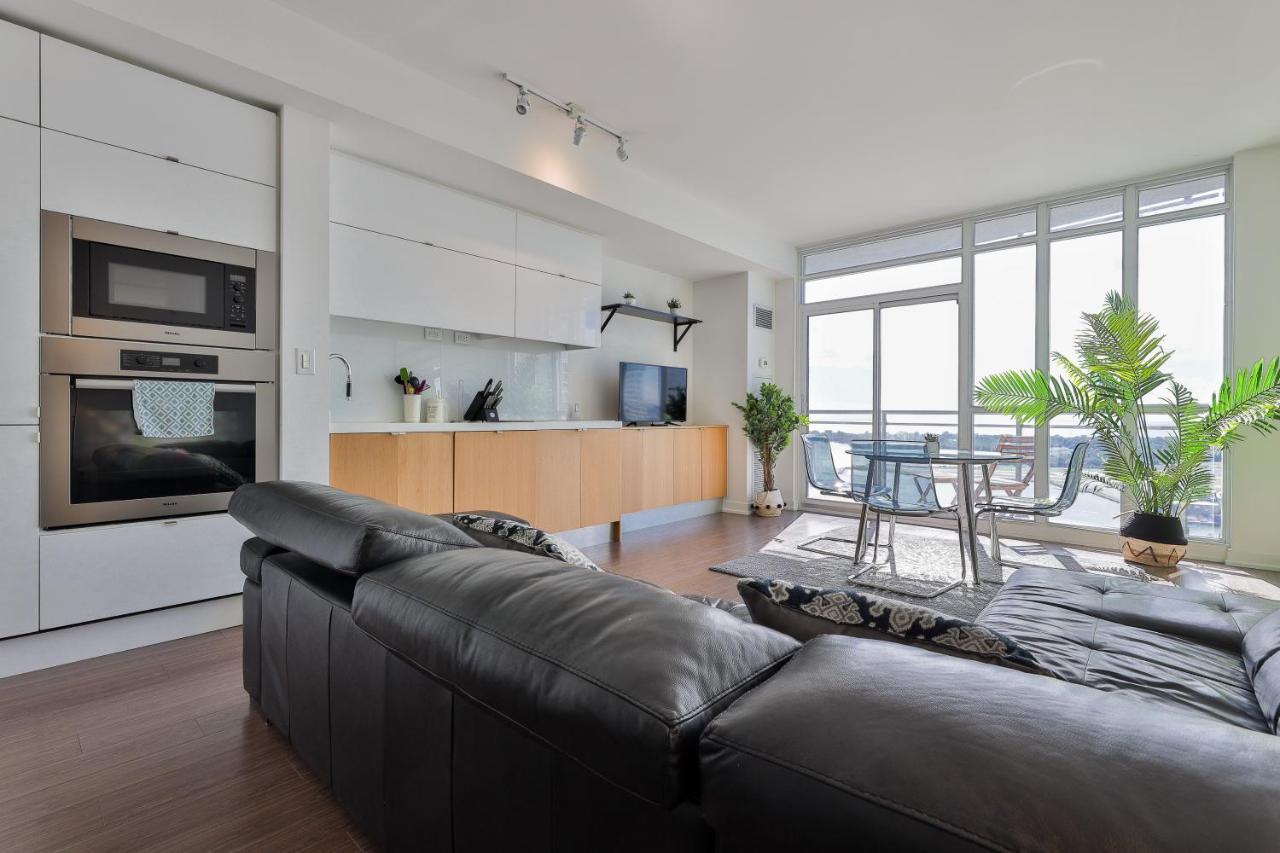 Icetowers Apartment Toronto Exterior photo